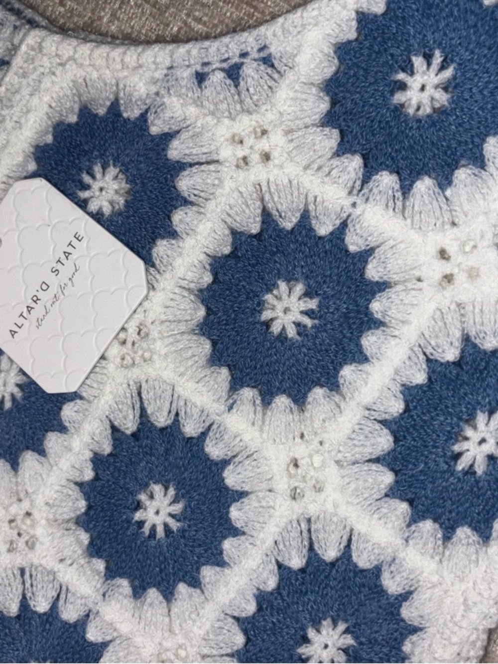 Altar'd State NWT XS Crochet Square Granny Crop Blue White Boho Festival Tank - Picture 6 of 9